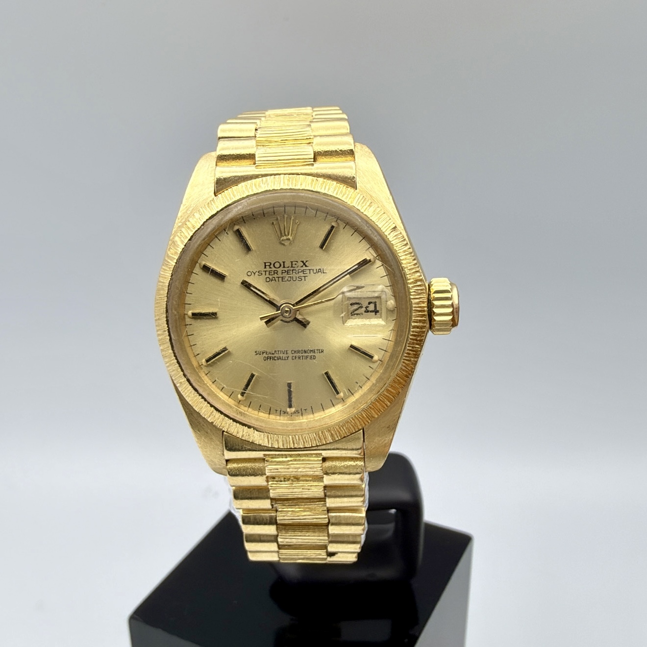 Rolex Lady-Datejust 26mm 18k Yellow Gold Bark