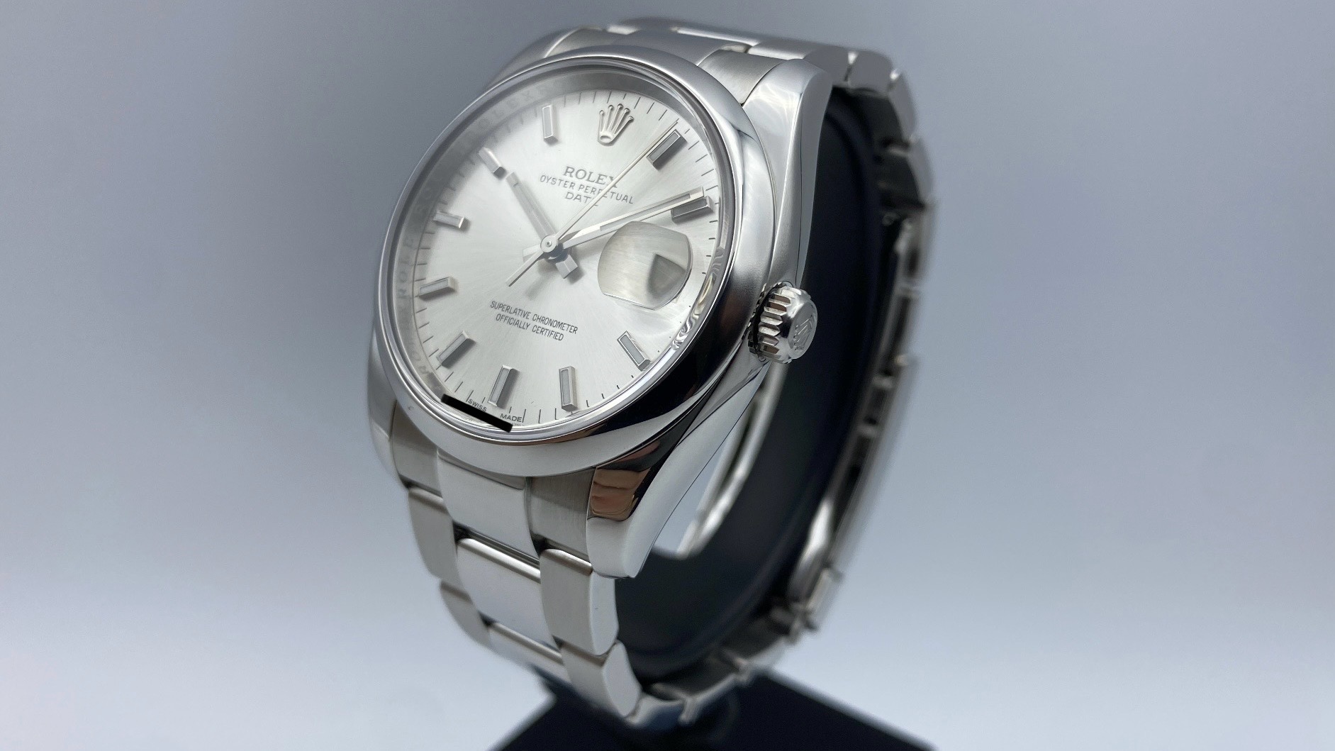 Rolex Oyster Perpetual Date 34mm - 115200