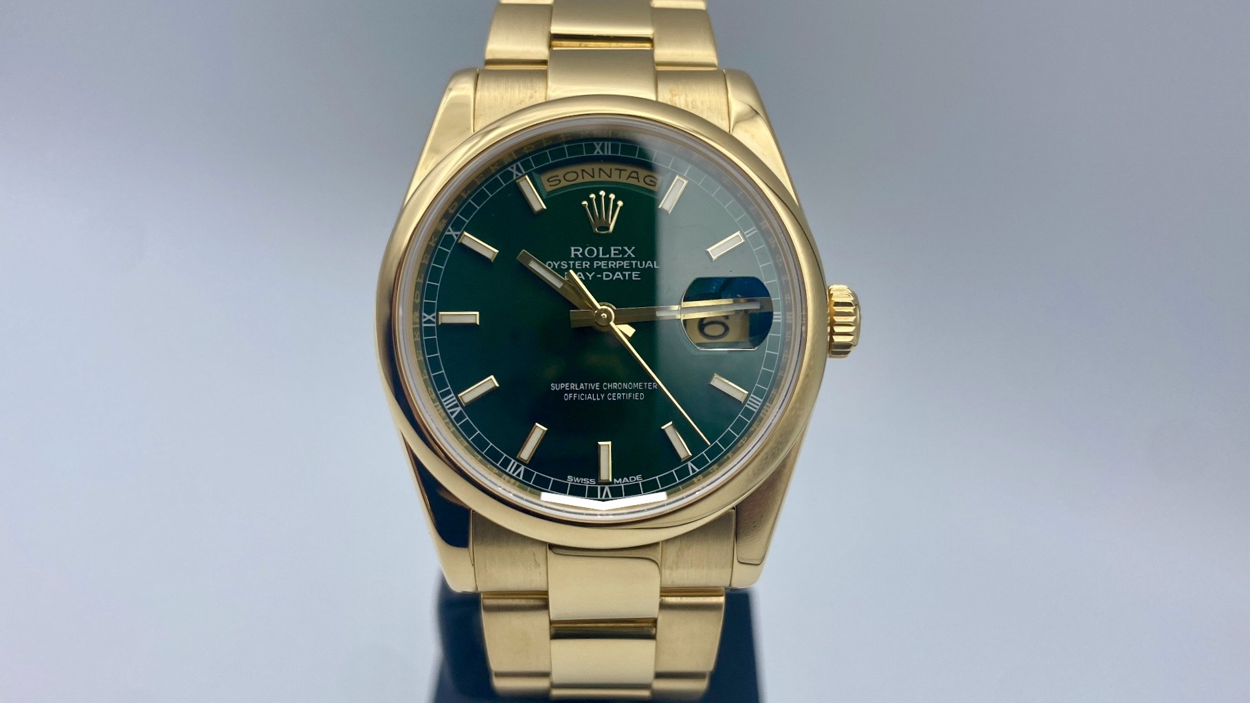 Rolex Day-Date 36 Yellow Gold - 118208