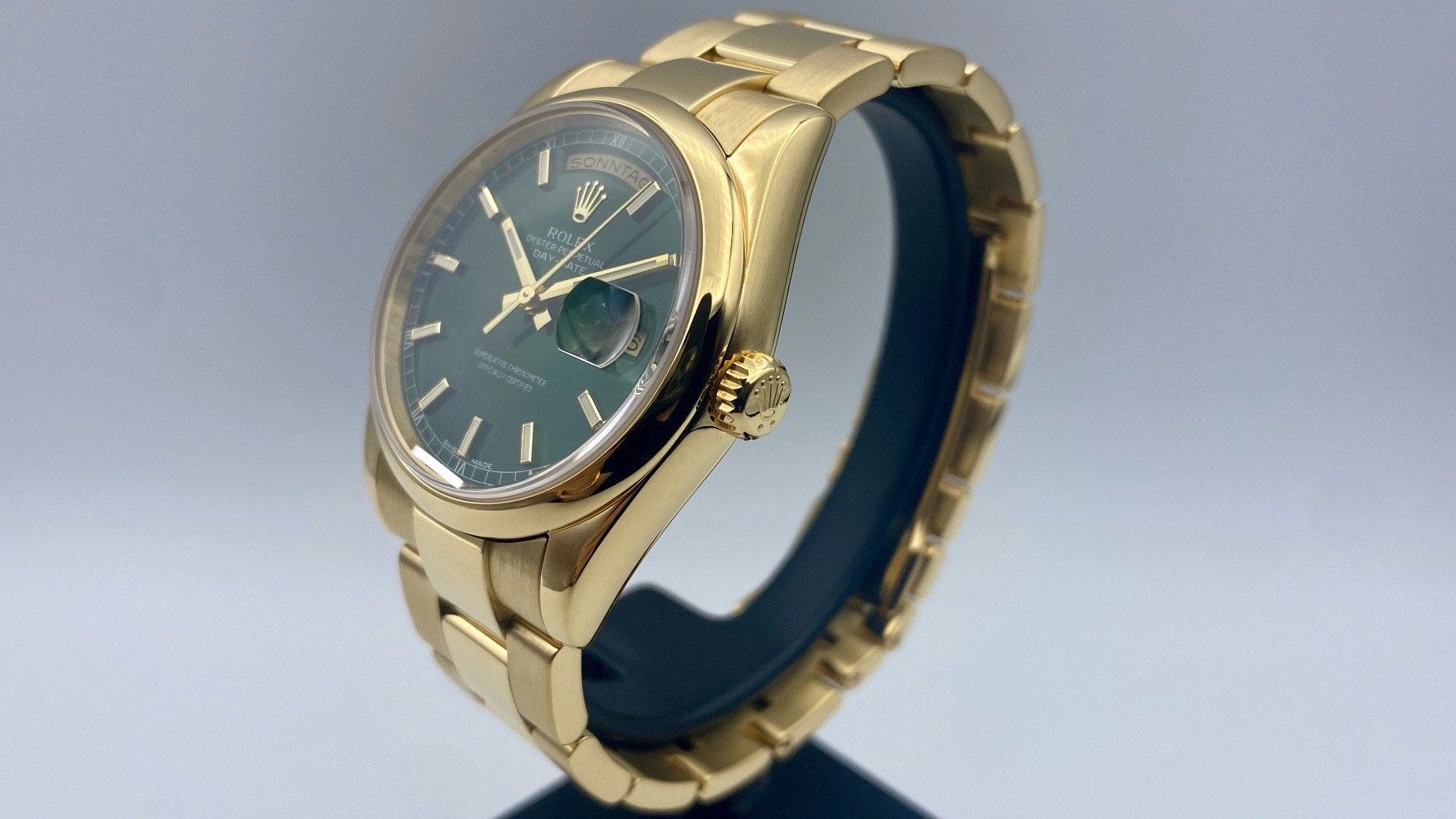 Rolex Day-Date 36 Yellow Gold - 118208