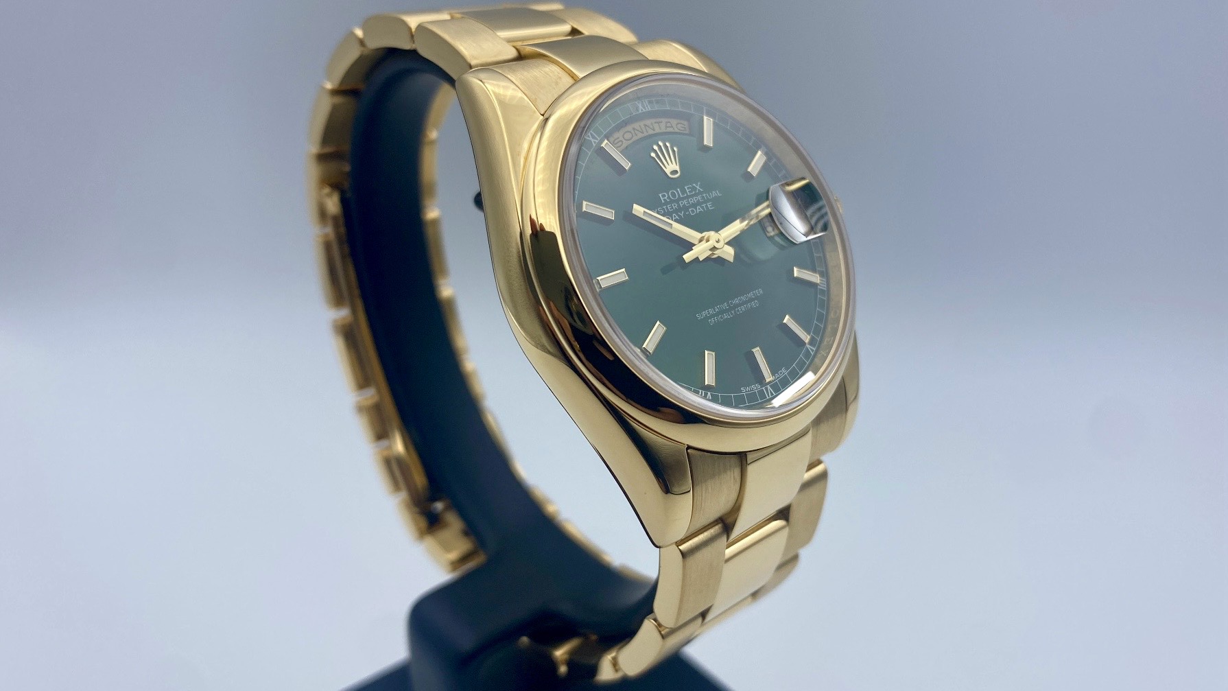 Rolex Day-Date 36 Yellow Gold - 118208