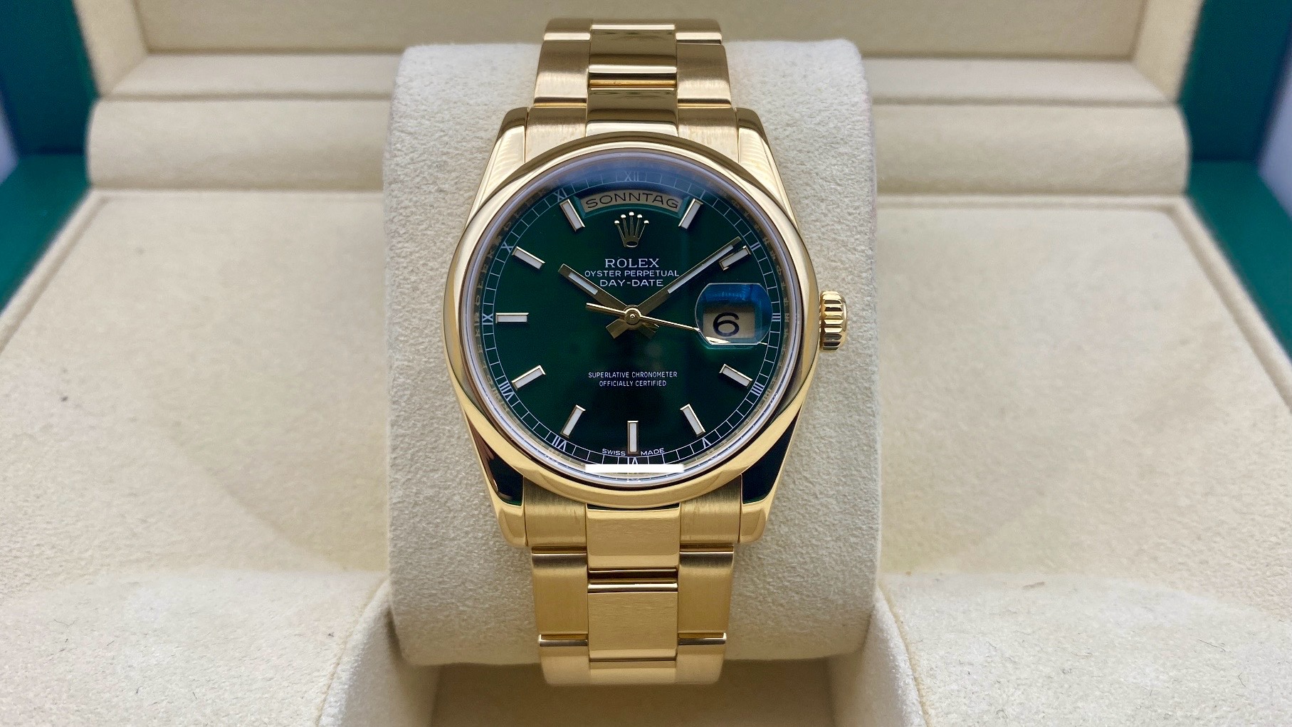 Rolex Day-Date 36 Yellow Gold - 118208