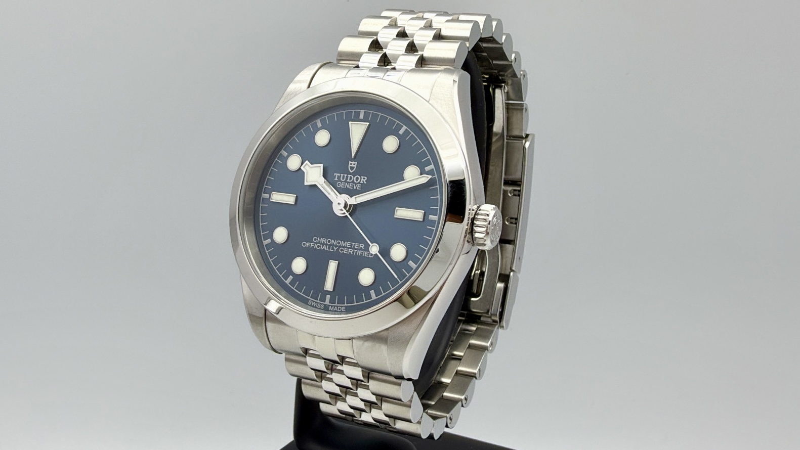 Tudor Black Bay 36
