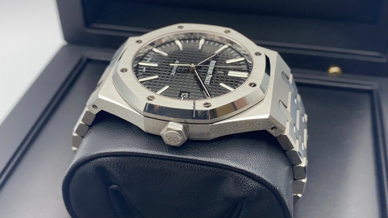 Audemars Piguet Royal Oak Selfwinding - 15400st.oo.1220st.01