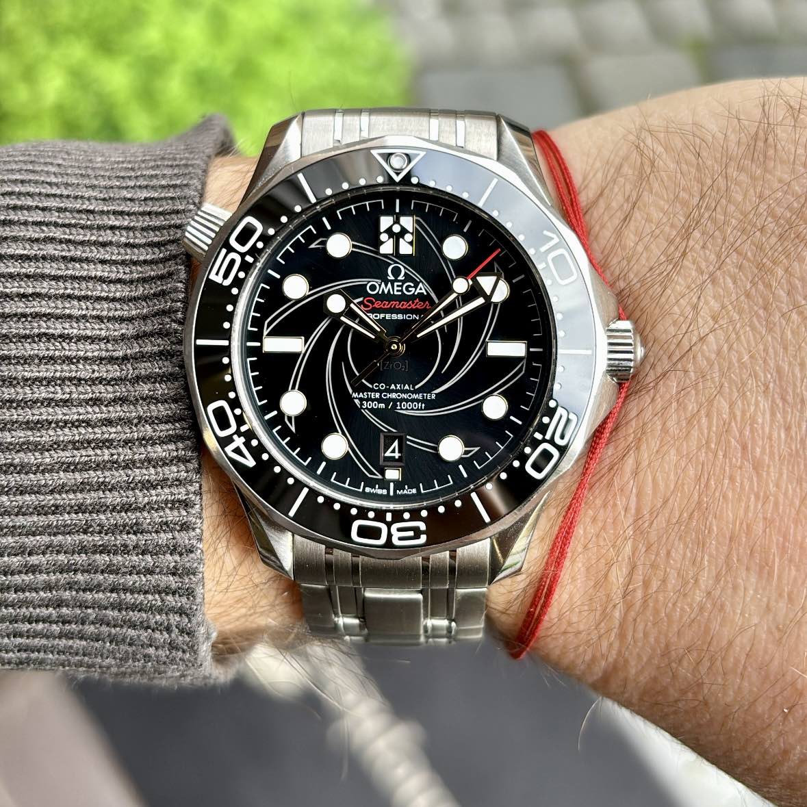 Omega Seamaster 300M Limited Edition James Bond - 210.22.42.20.01.004