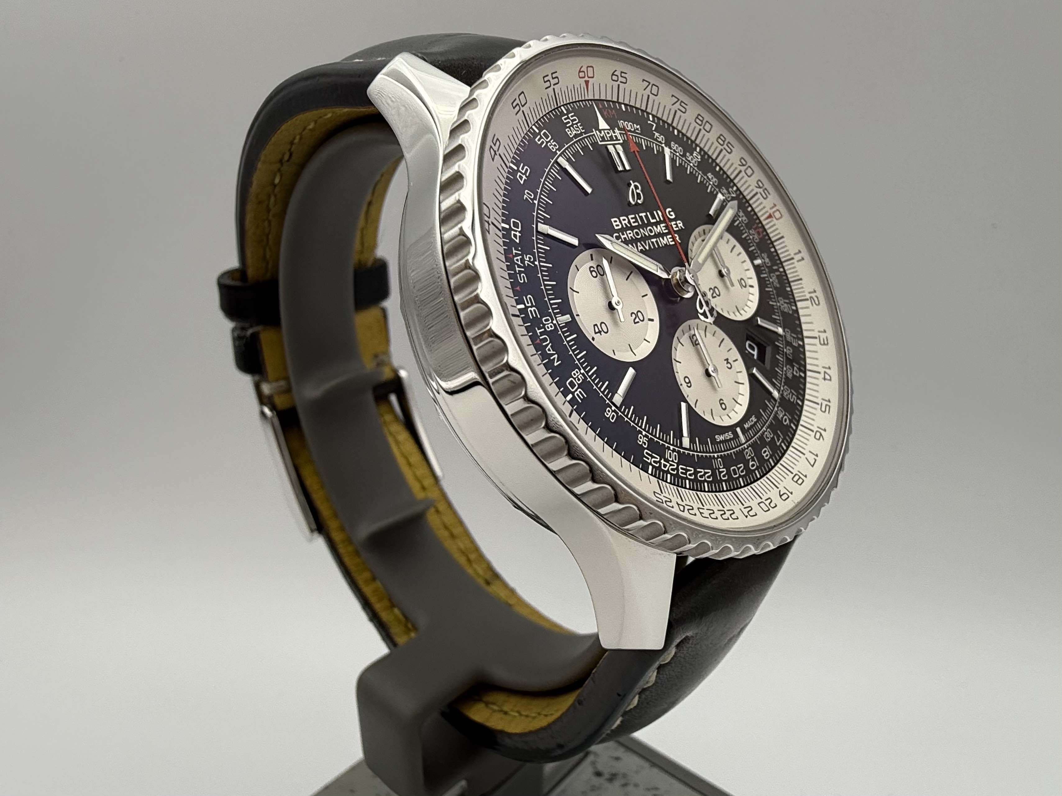 Breitling Navitimer B01 Chronograph - AB0127211B1X1