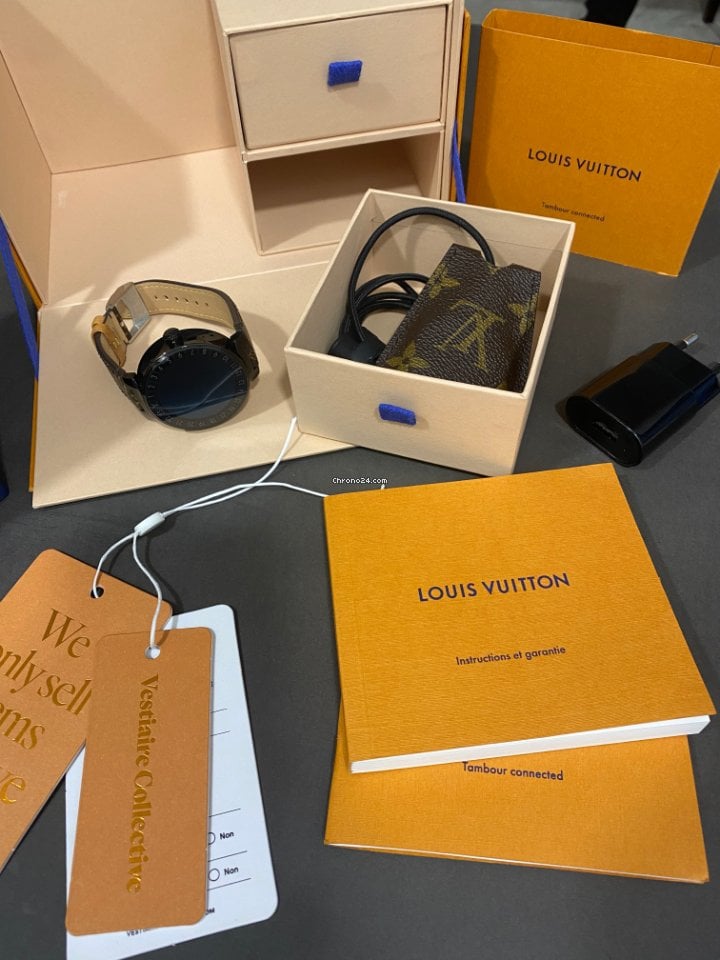 Louis Vuitton  - Tambour Connected