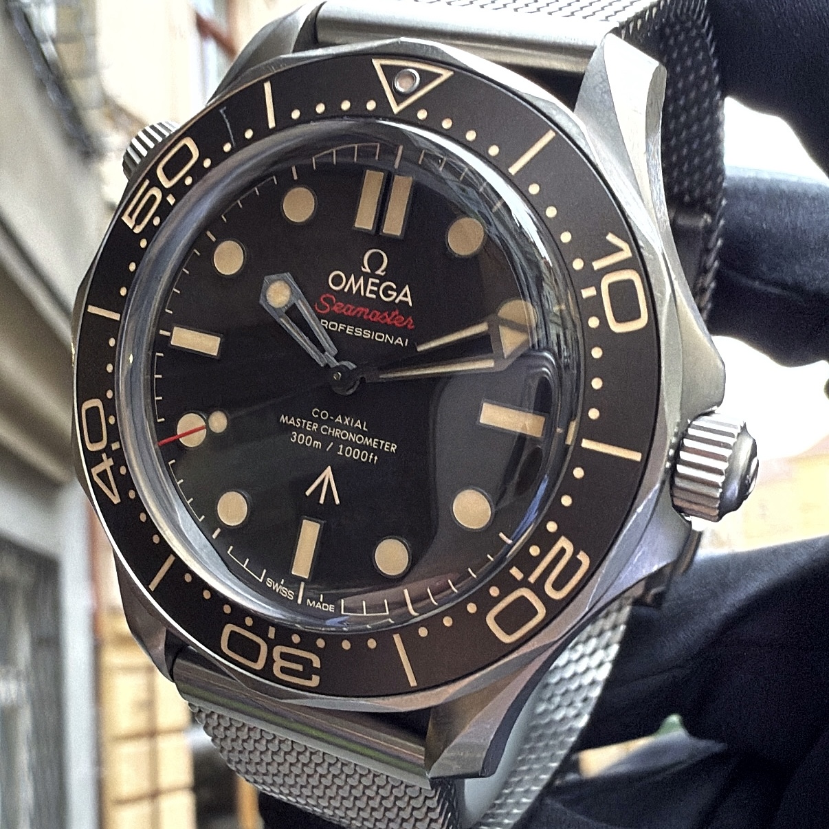 Omega Seamaster Diver 300M James Bond No Time to Die