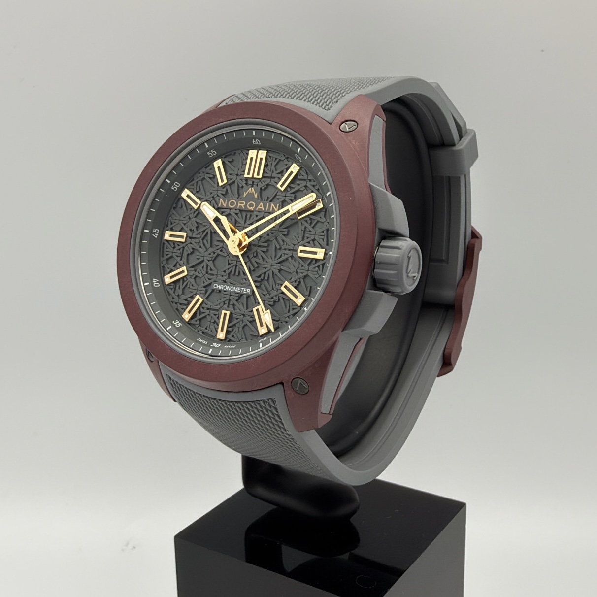 Norqain Independence Wild One Burgundy 42mm