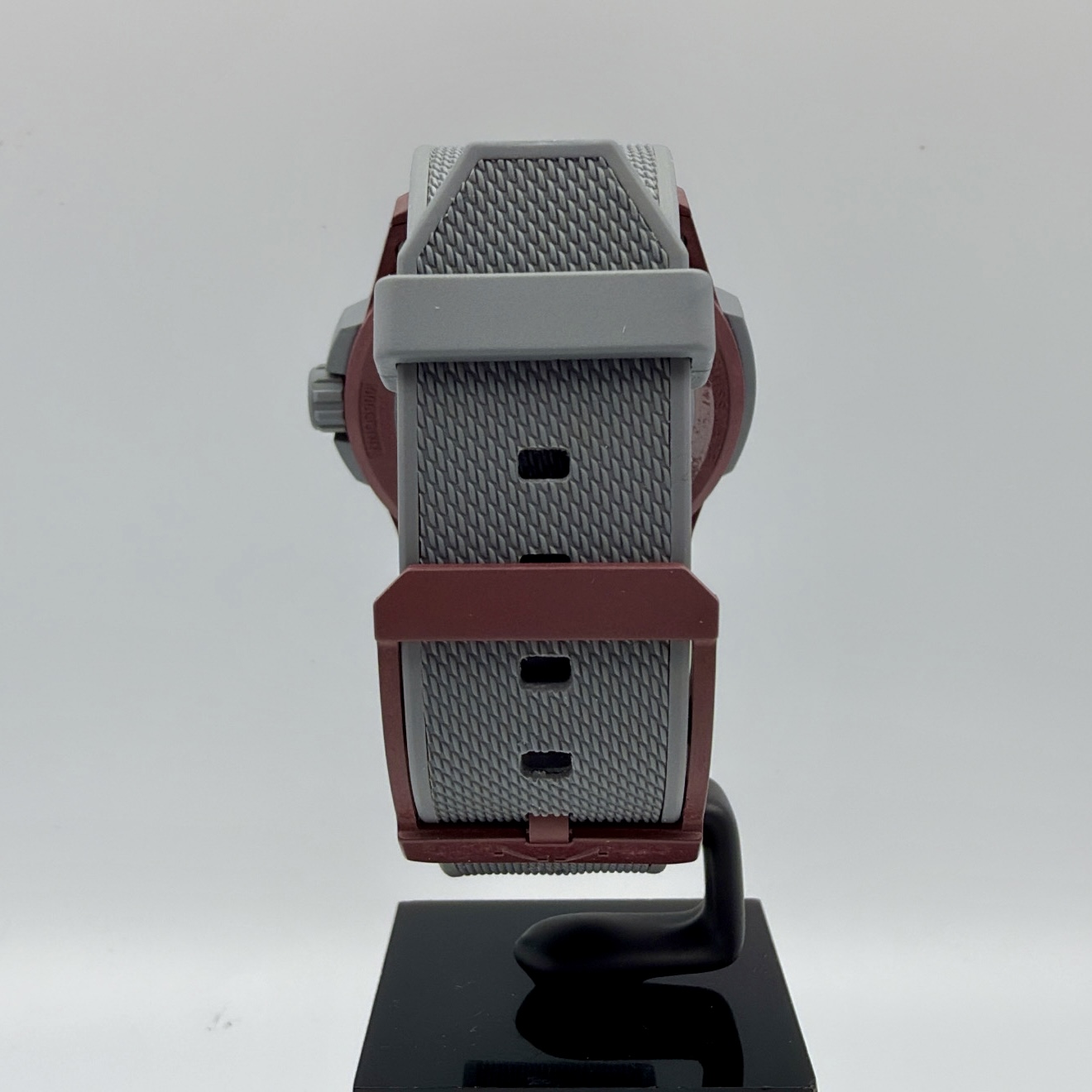 Norqain Independence Wild One Burgundy 42mm