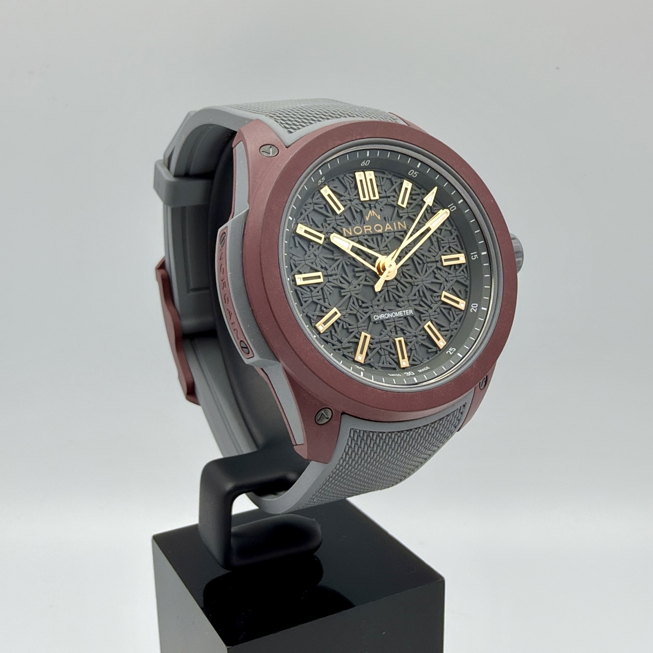 Norqain Independence Wild One Burgundy 42mm