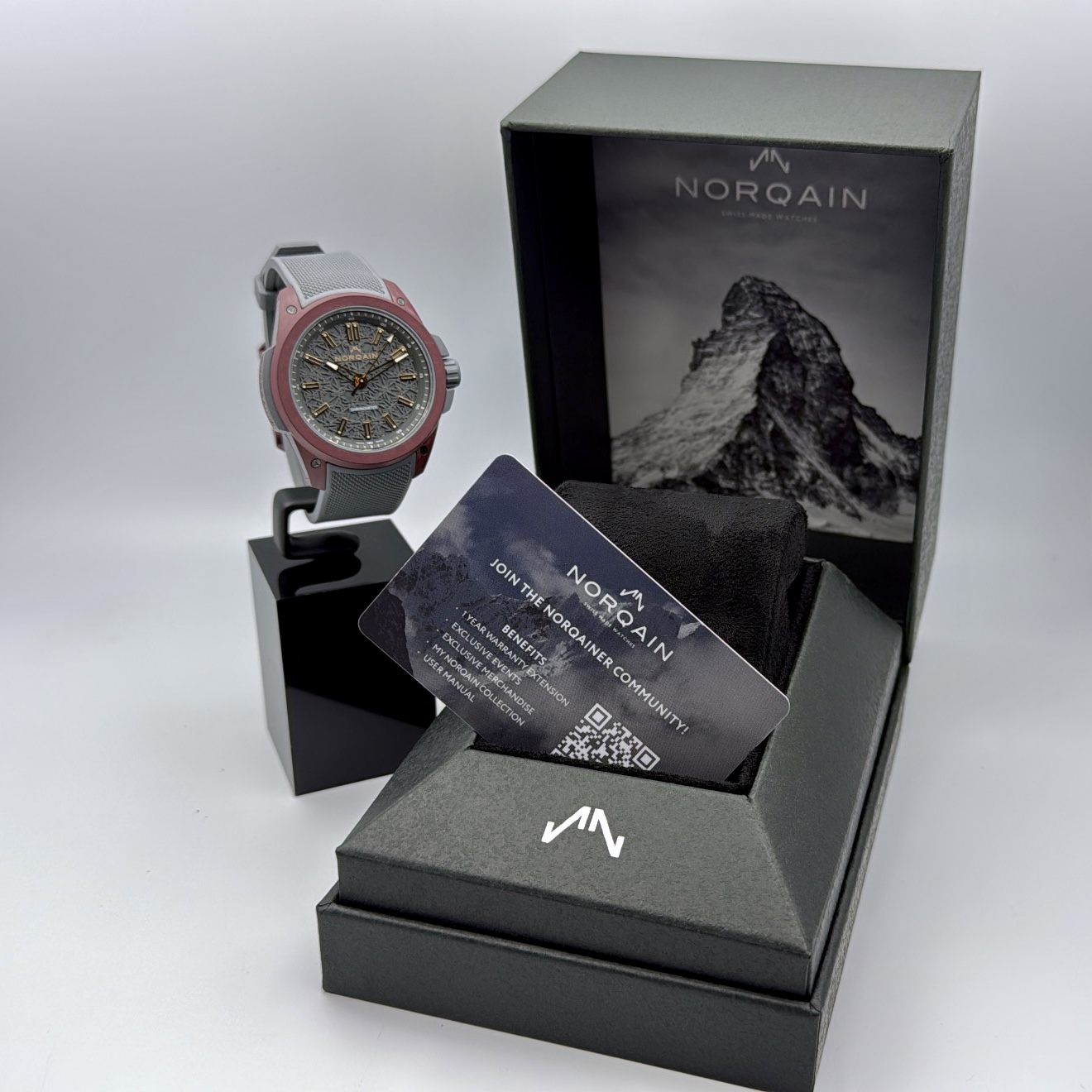 Norqain Independence Wild One Burgundy 42mm
