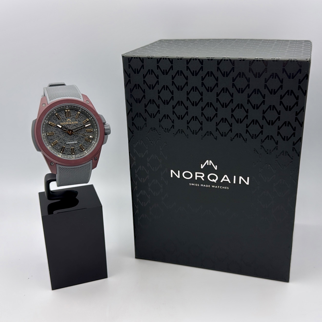 Norqain Independence Wild One Burgundy 42mm