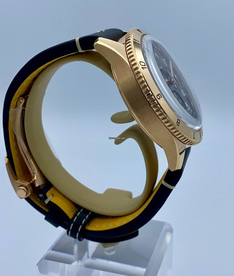 Breitling  - RB04451A1B1X1