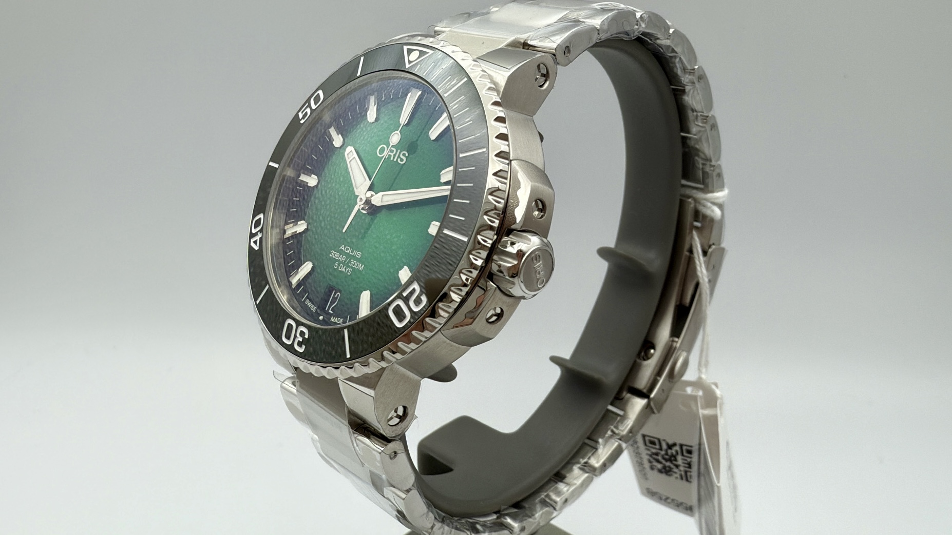 Oris Aquis Date Calibre 400 - 01 400 7769 4157-07 8 22 09PEB