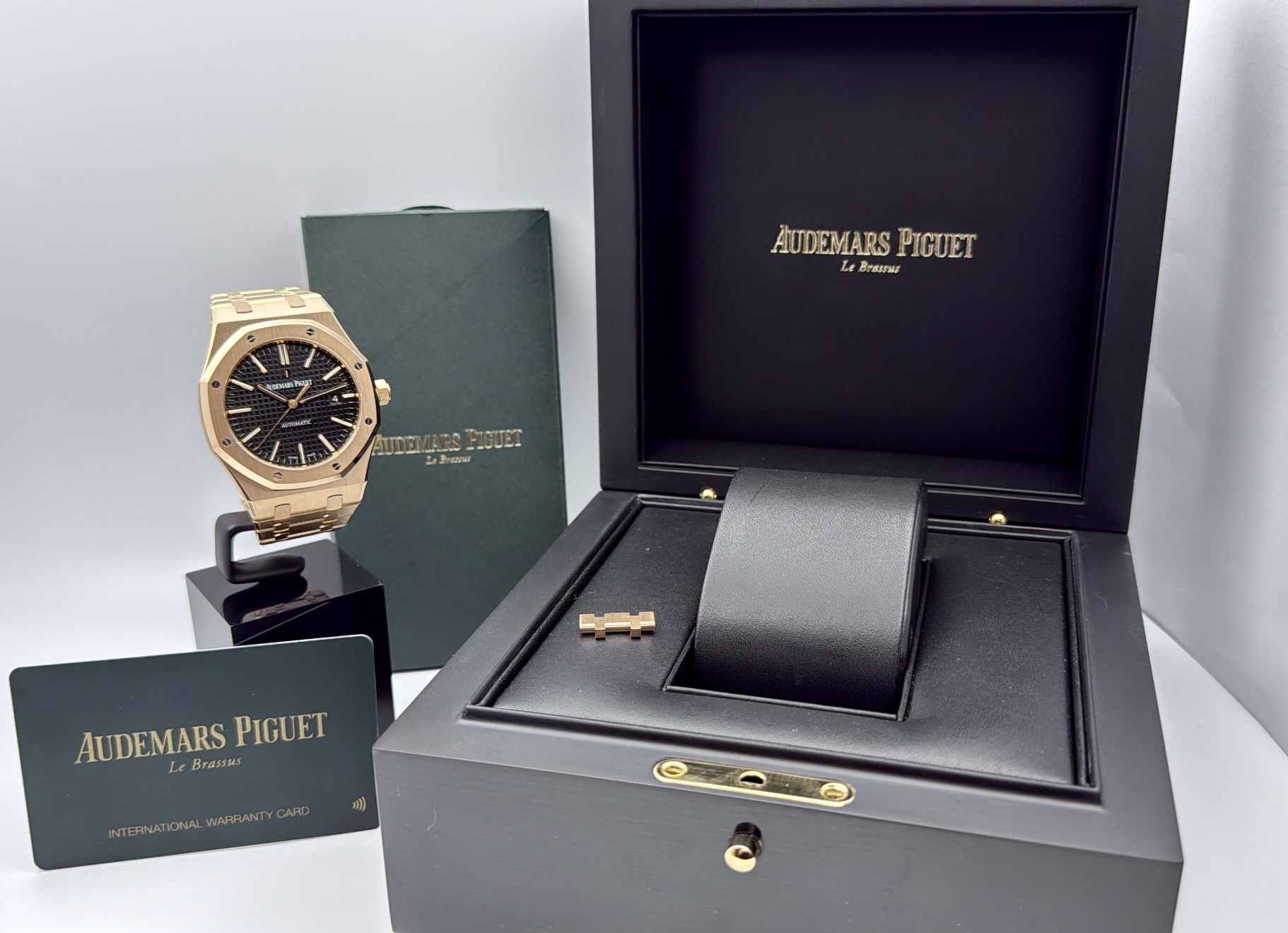 Audemars Piguet Royal Oak Chronograph 18k Rose Gold