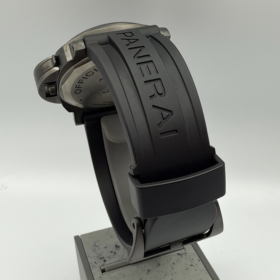 Panerai Luminor California 44 8 Days DLC Titanium / Black