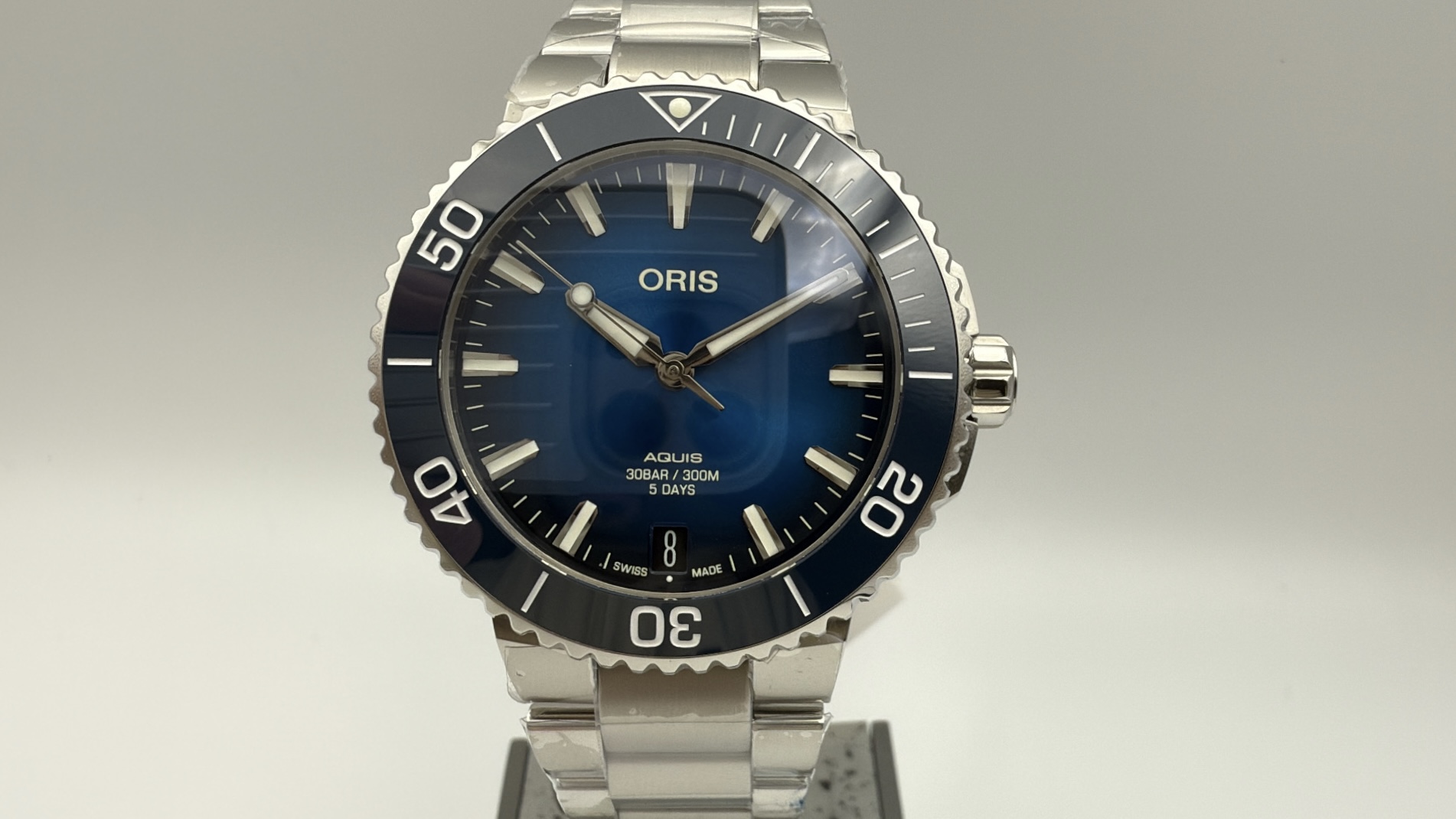 Oris Aquis Date Calibre 400 - 01 400 7769 4135-07 8 22 09PEB