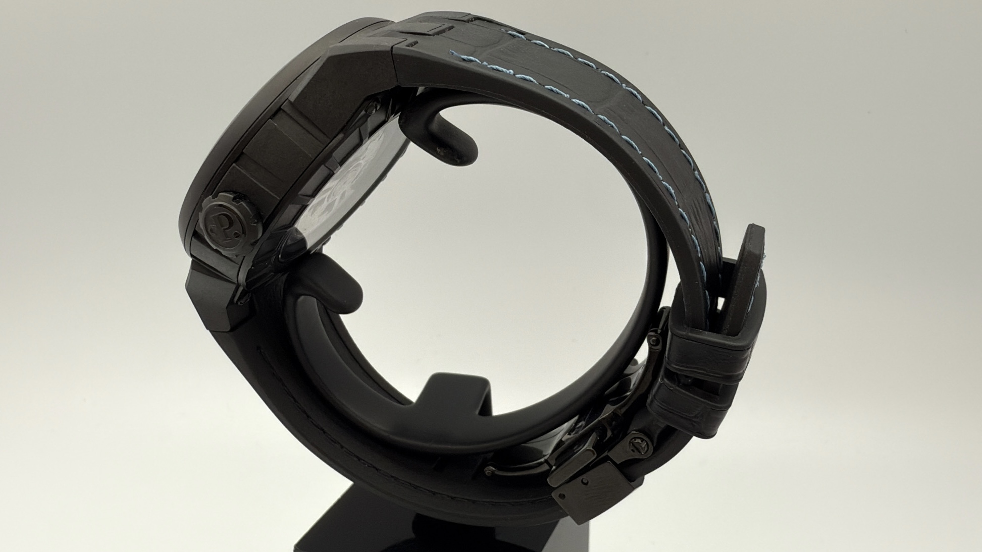 Perrelet Turbine Carbon Ice Blue