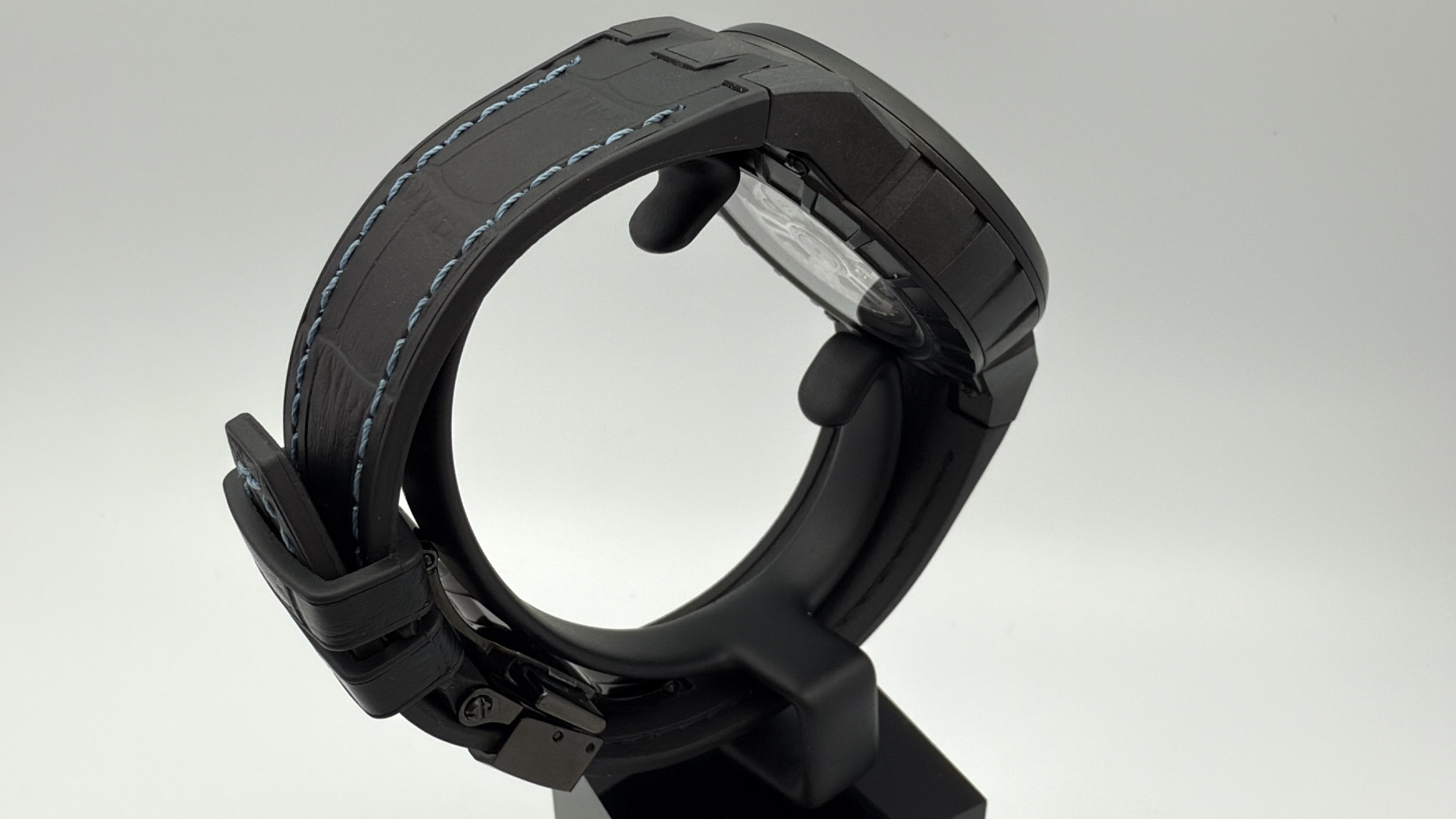 Perrelet Turbine Carbon Ice Blue