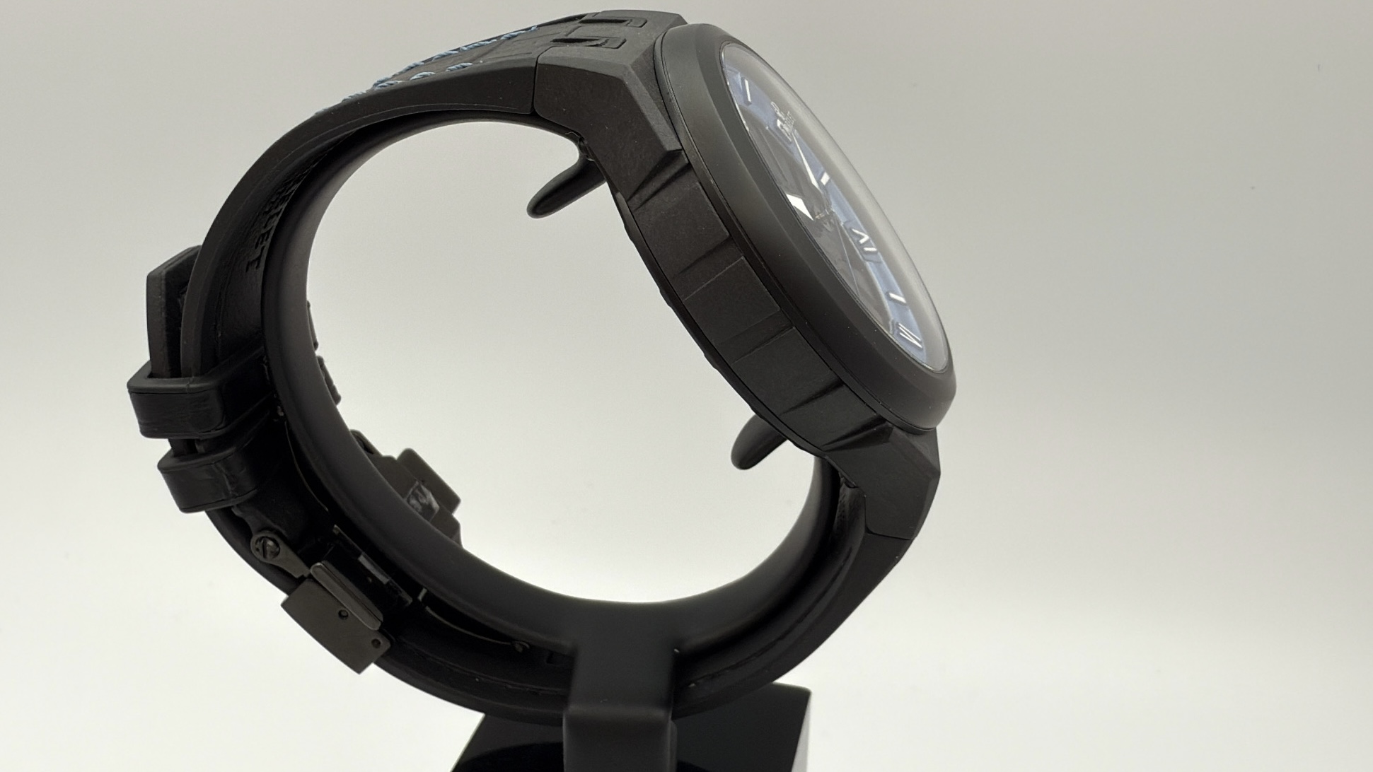 Perrelet Turbine Carbon Ice Blue