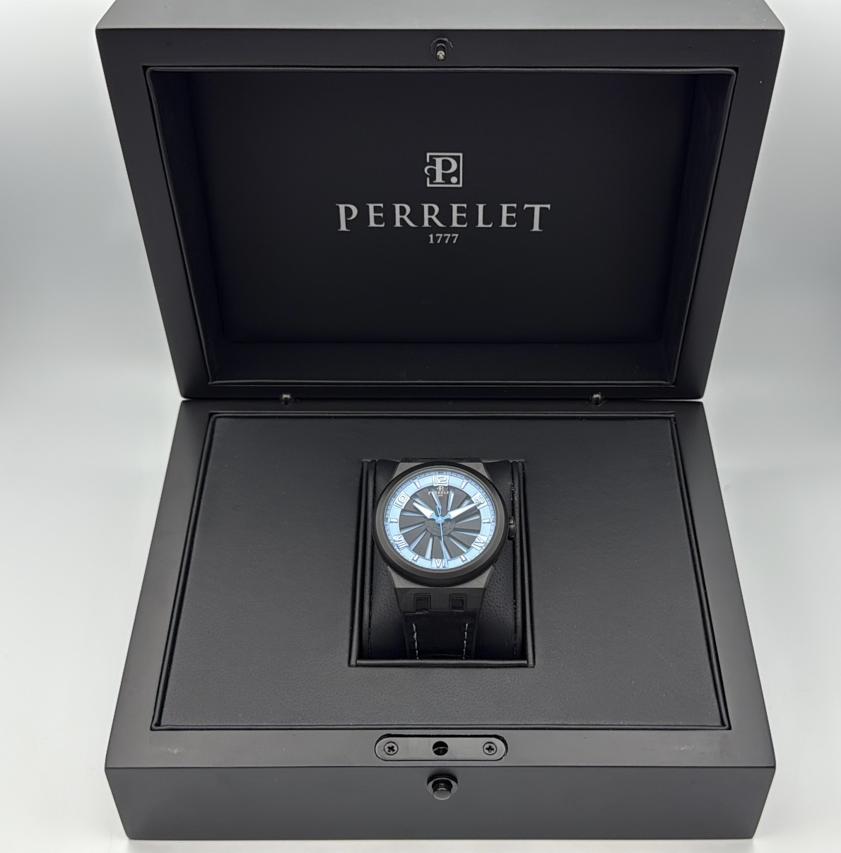 Perrelet Turbine Carbon Ice Blue