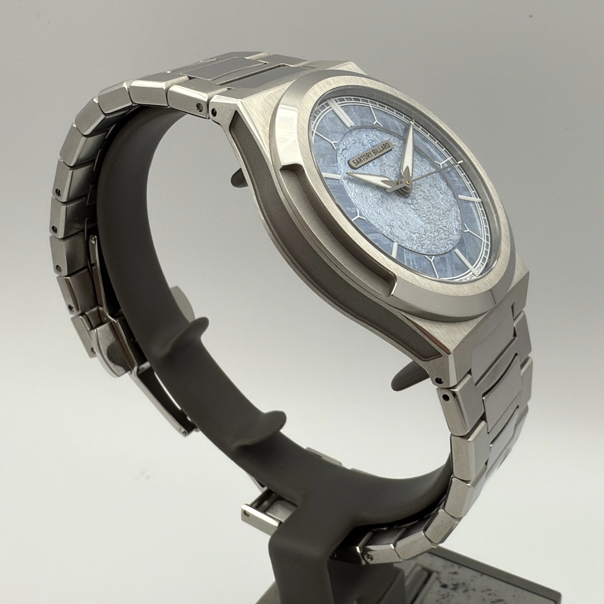 Sartory Billard SB07 „Not On The Moon“ Bespoke – Unique Piece Meteorite Dial