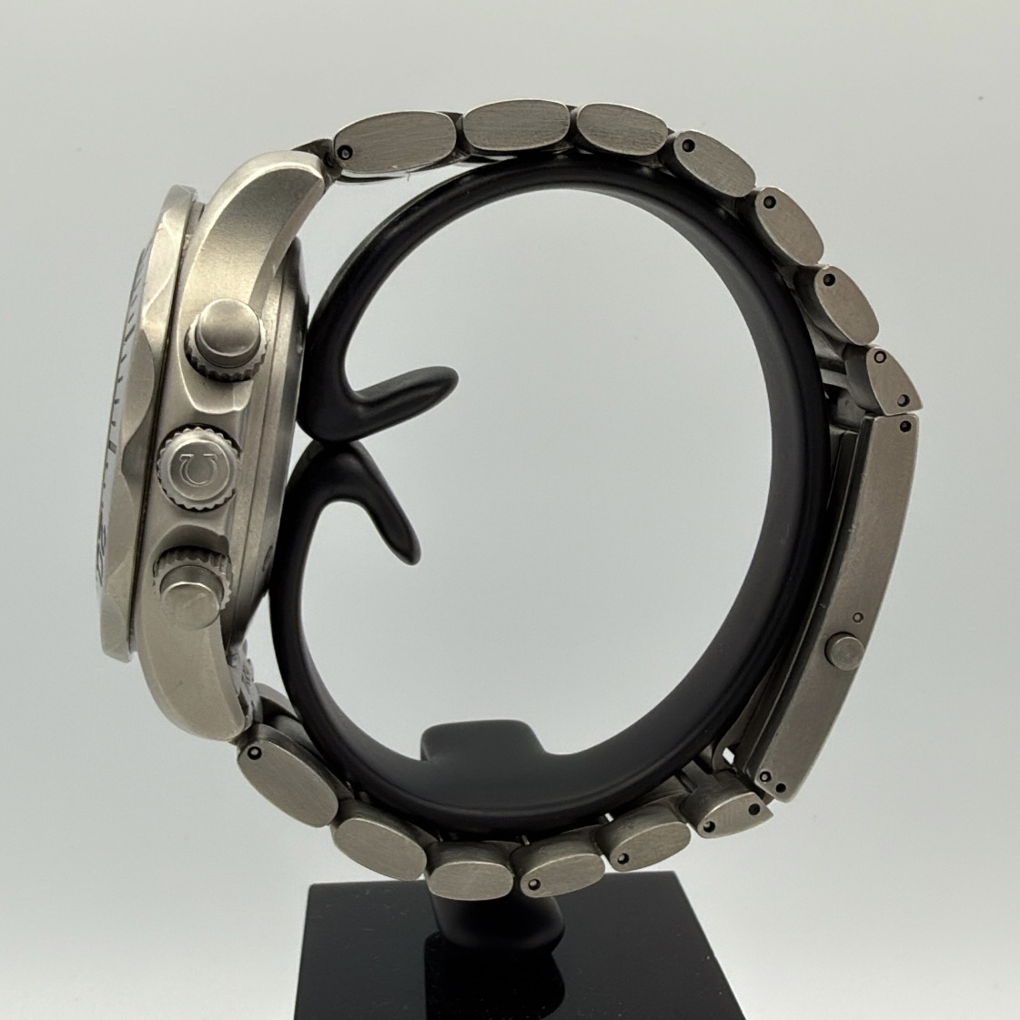Omega Seamaster Diver 300M America's Cup Titanium
