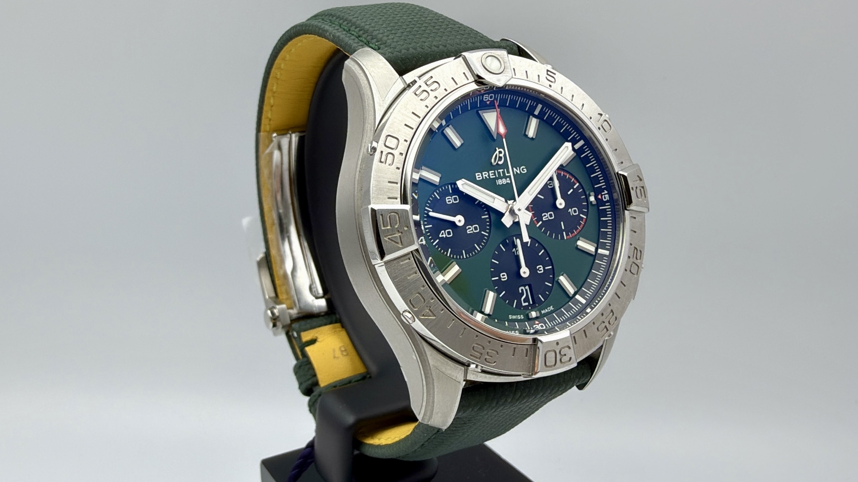 Breitling Avenger B01 Chronograph