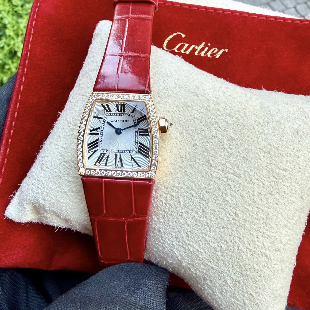 Cartier La Dona 18k Yellow Gold Factory Diamonds