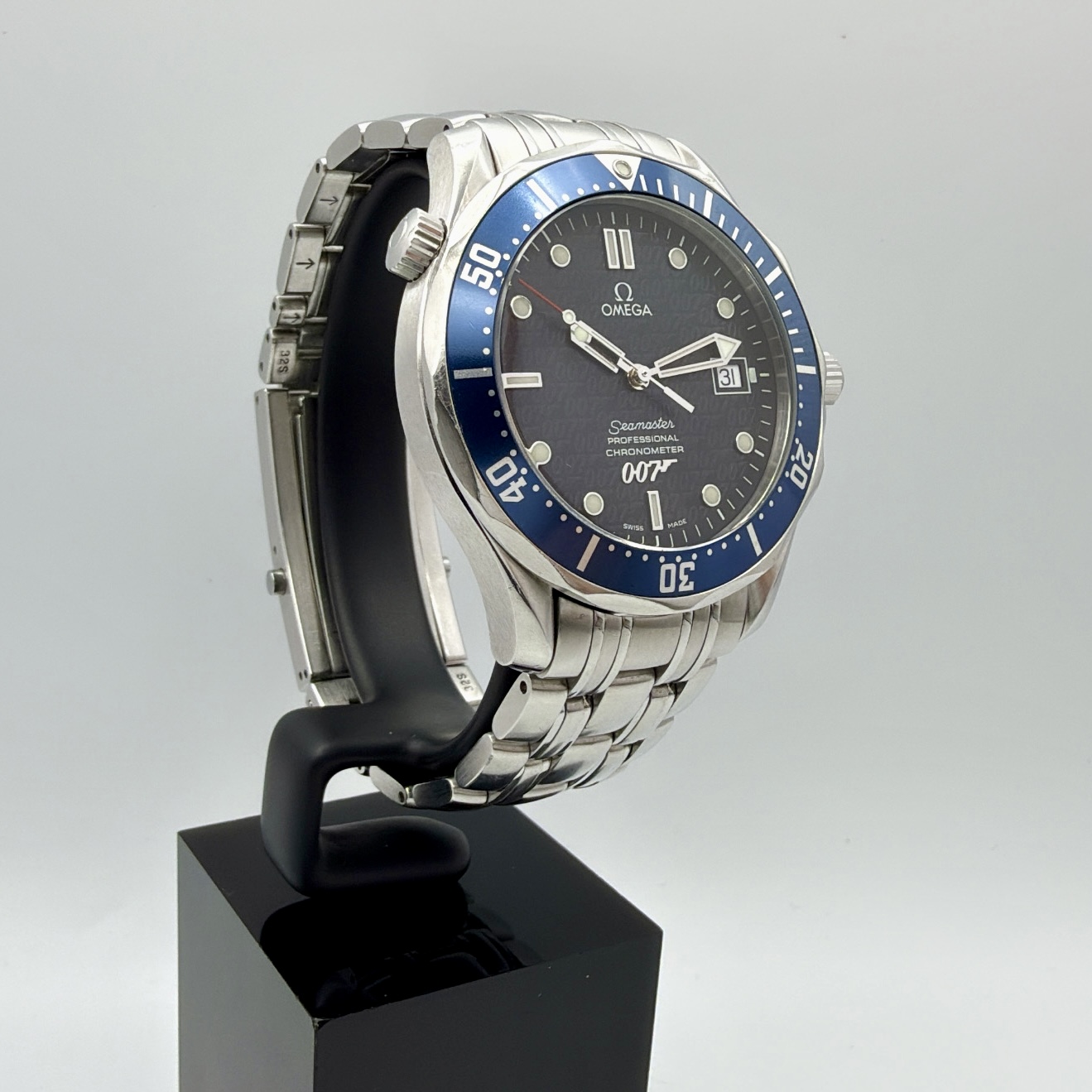 Omega Seamaster Diver 300M Limited Edition James Bond 40th Anniversary