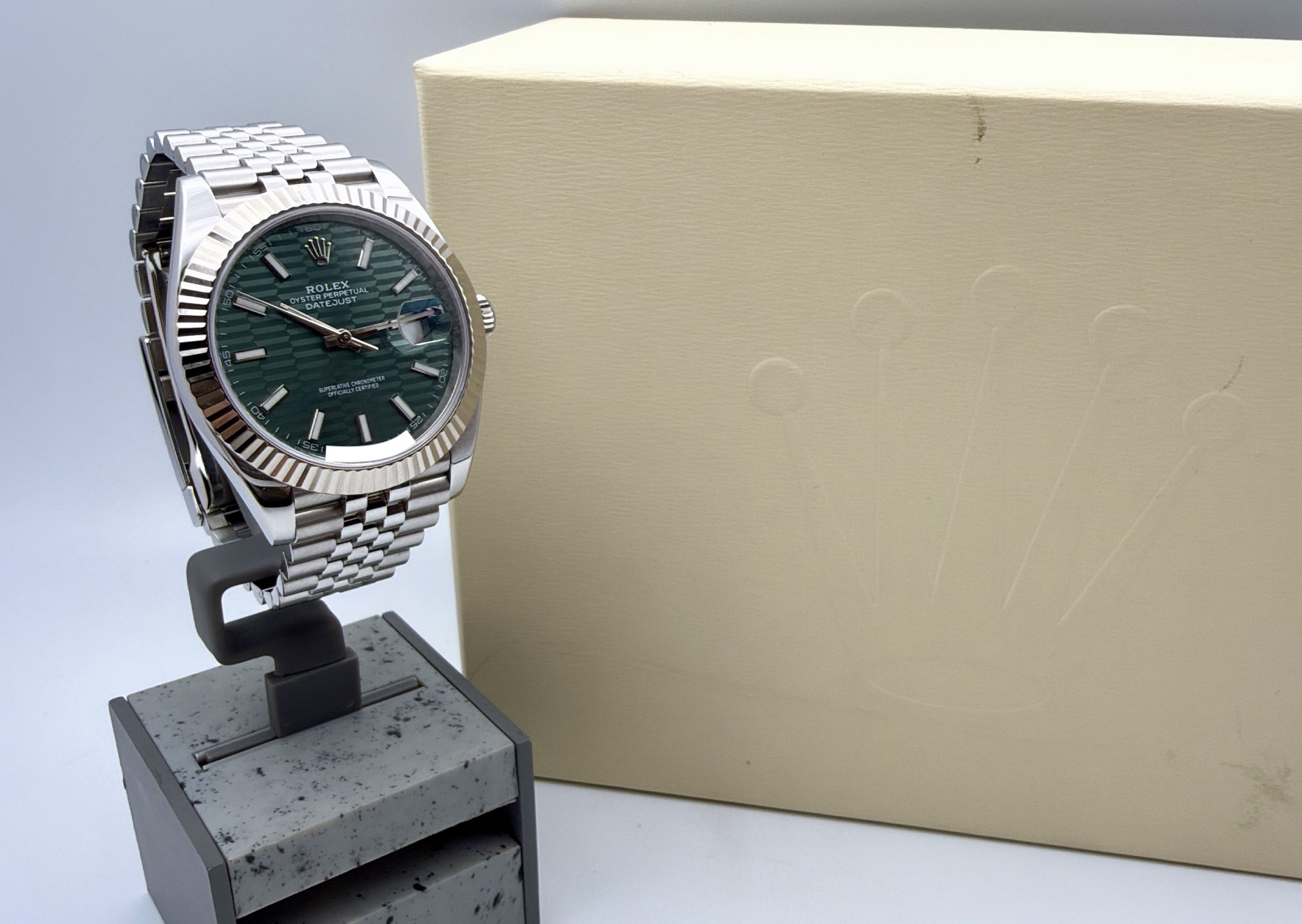Rolex Datejust 41 Green Motif