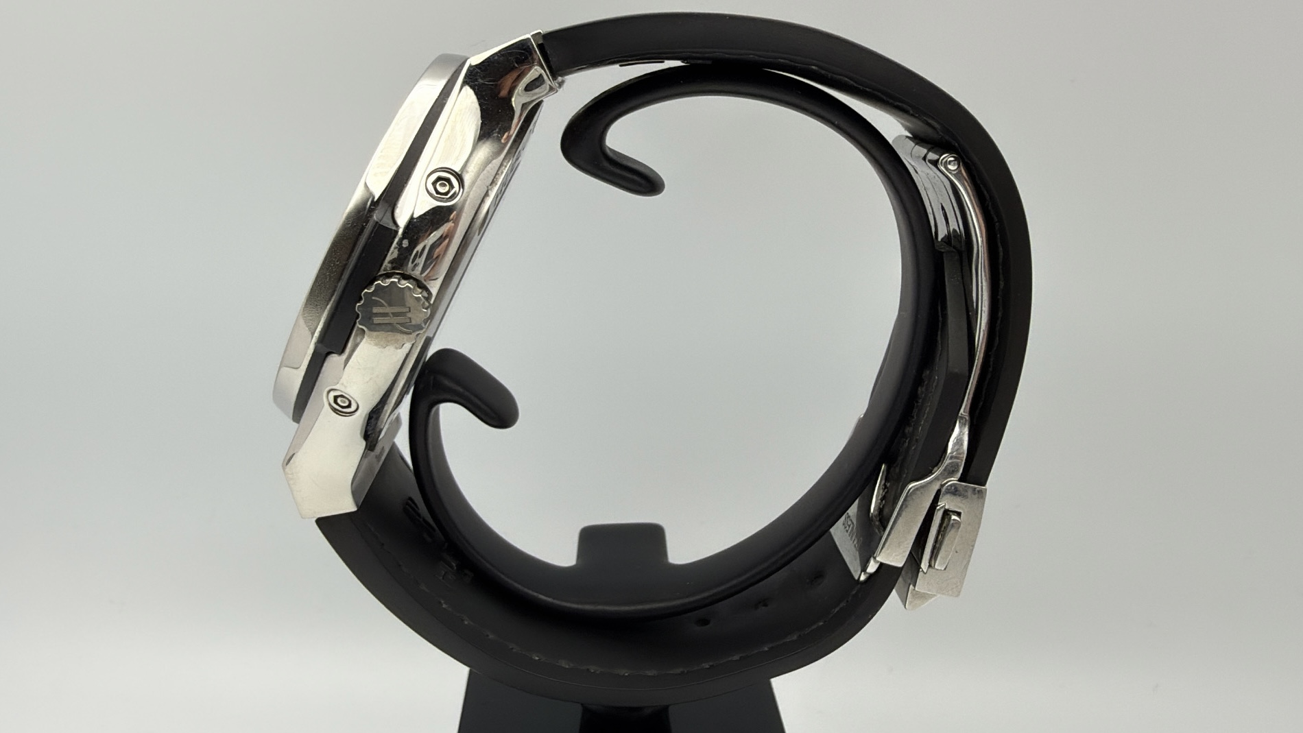 Hublot Classic Fusion Aerofusion 42mm Moonphase Pave