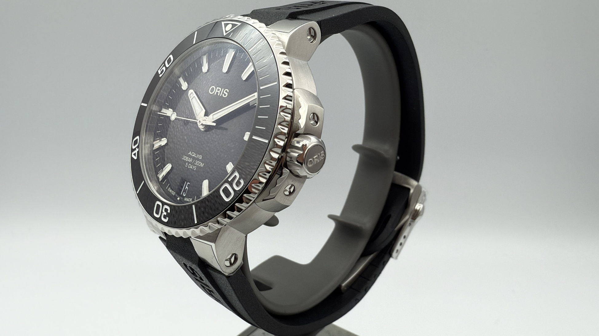 Oris Aquis Date Calibre 400 - 01 400 7769 4154-07 4 22 74FC