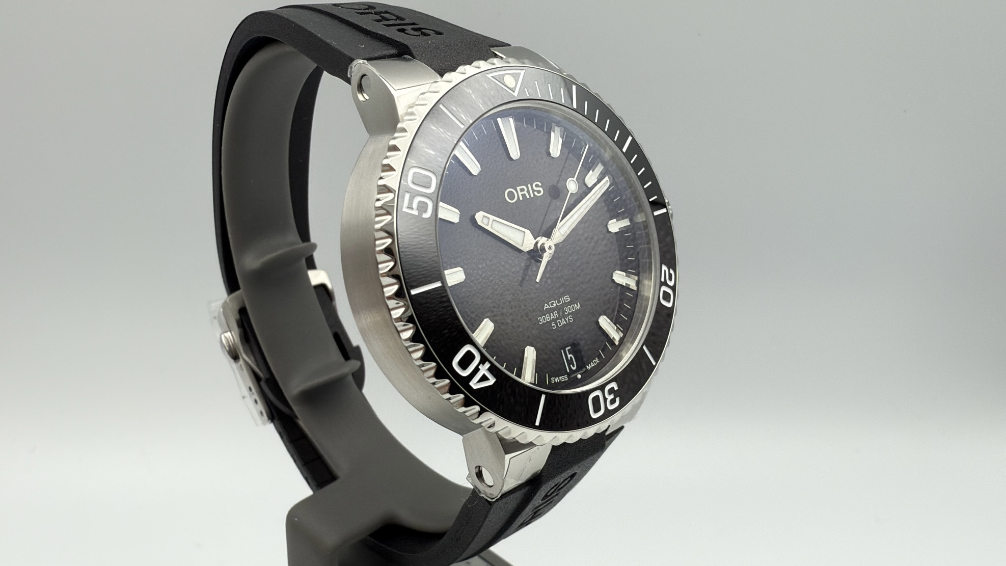 Oris Aquis Date Calibre 400 - 01 400 7769 4154-07 4 22 74FC