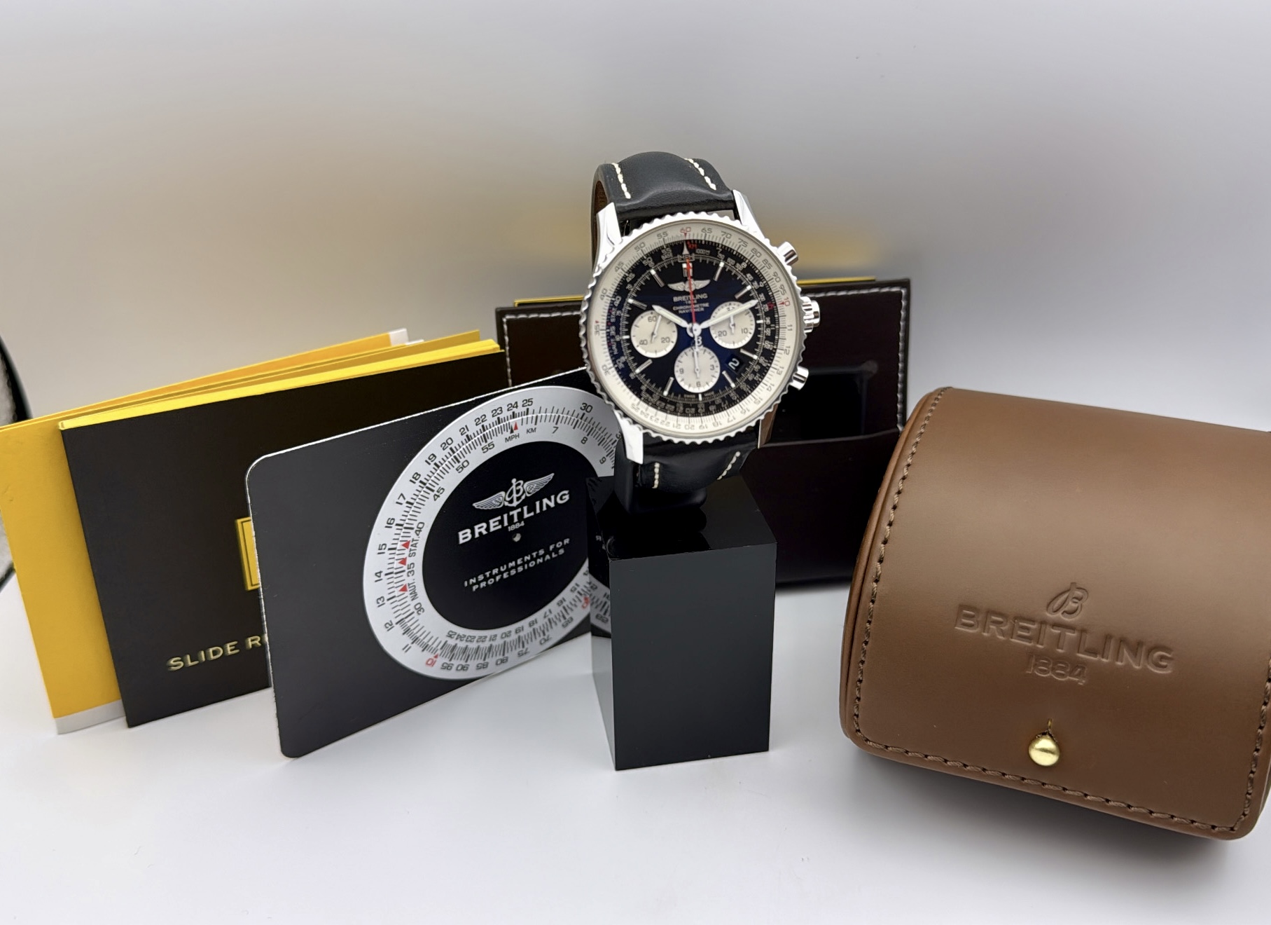 Breitling Navitimer 1 B03 Chronograph Rattrapante 45